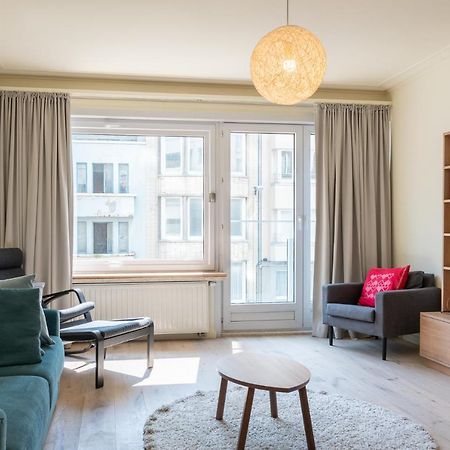 Helene, Appartement Vlakbij Het Strand Остенде Экстерьер фото
