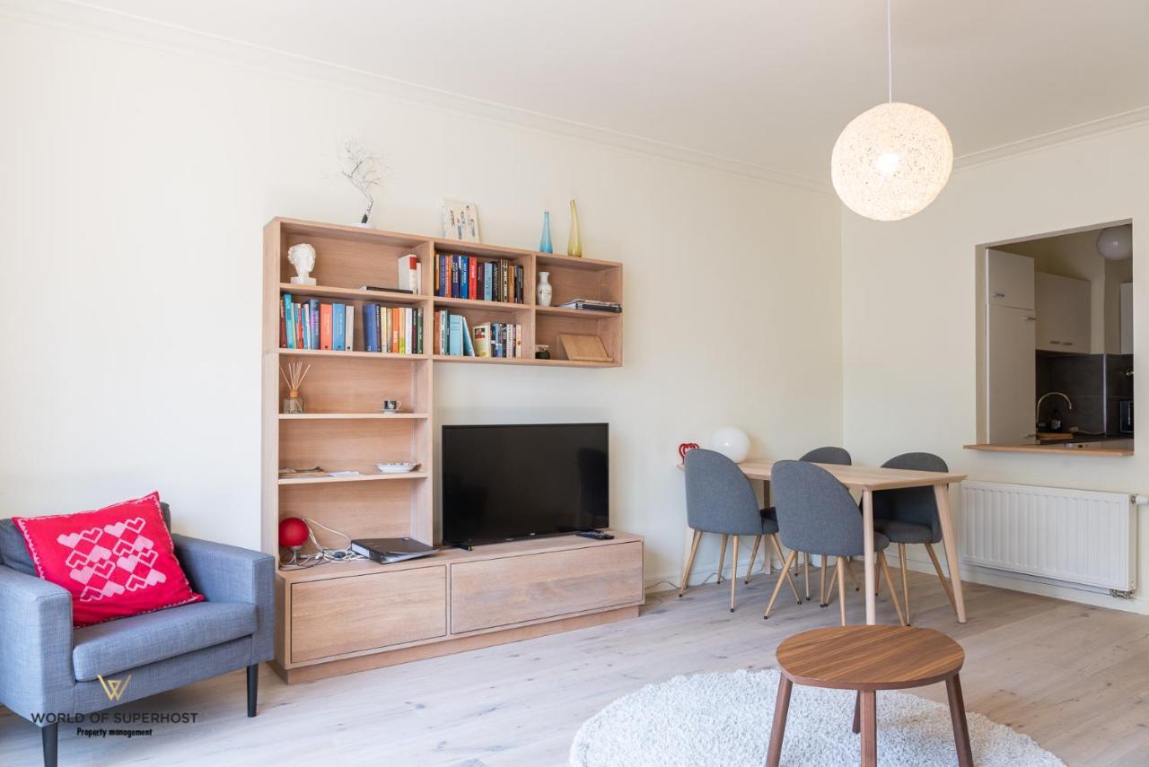 Helene, Appartement Vlakbij Het Strand Остенде Экстерьер фото